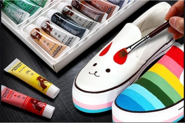 Can Acrylic Paint Be Used in Shoes?
