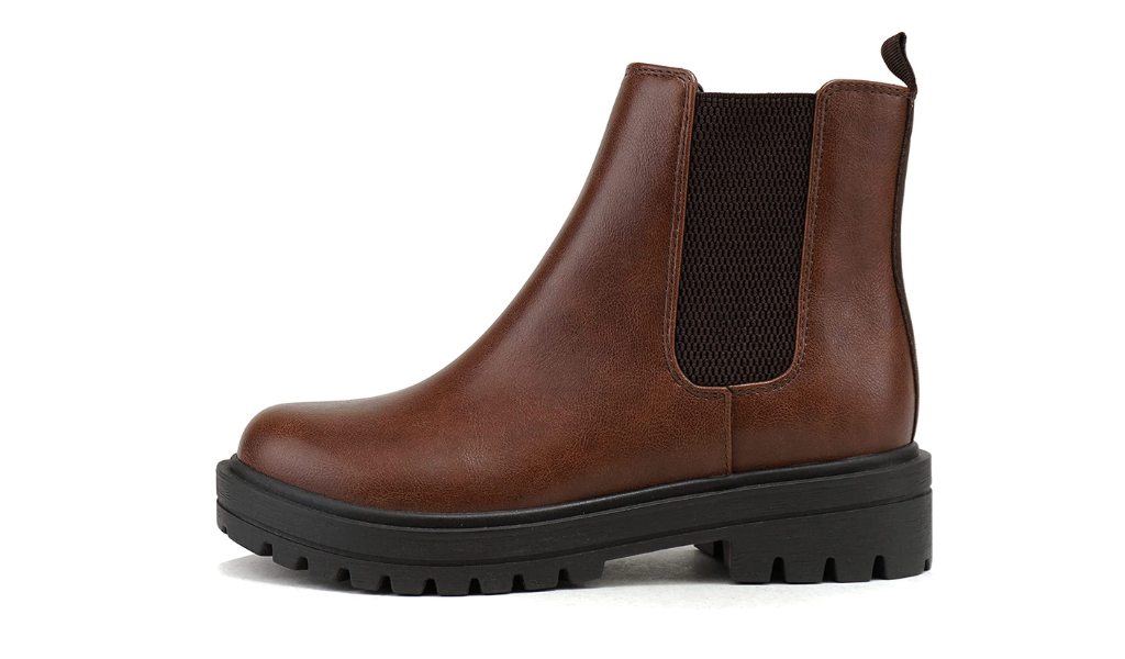 What to Wear with Brown Boots to Funerals for a Man?